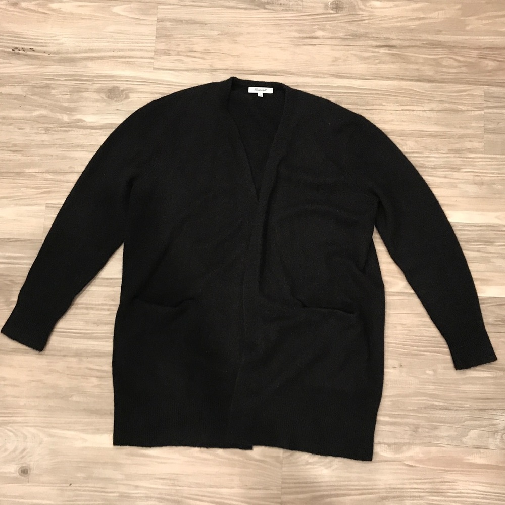 Black Madewell cardigan, two pockets, open front